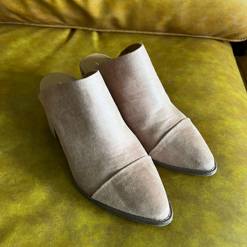 Report brown suede mule bootie 8